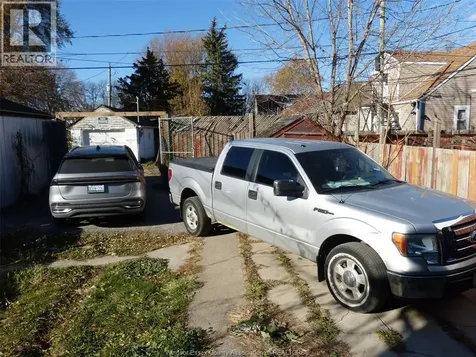 1434 Tecumseh Boulevard Windsor ON N8X 1H5