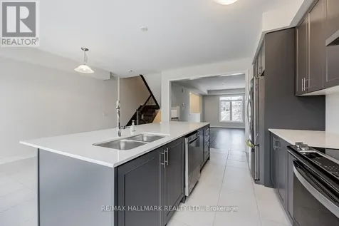 91 Elkington Crescent Whitby ON L1P 0L7