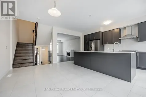 91 Elkington Crescent Whitby ON L1P 0L7