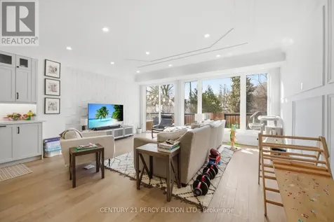 195 Danforth Road Toronto (oakridge) ON M1L 3X1
