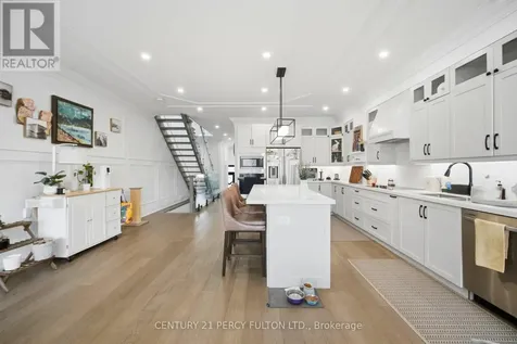 195 Danforth Road Toronto (oakridge) ON M1L 3X1