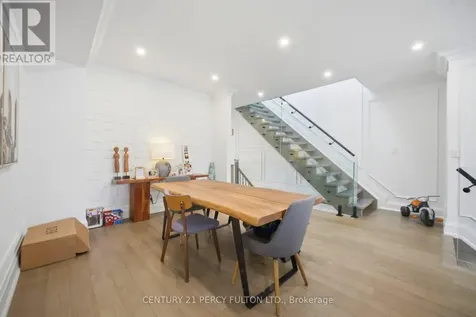 195 Danforth Road Toronto (oakridge) ON M1L 3X1