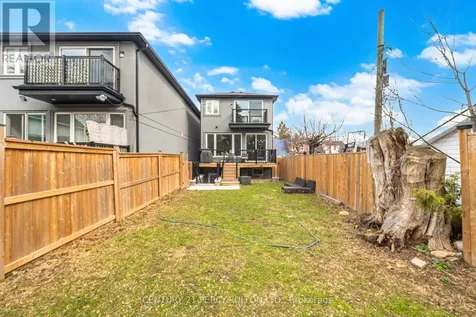 195 Danforth Road Toronto (oakridge) ON M1L 3X1