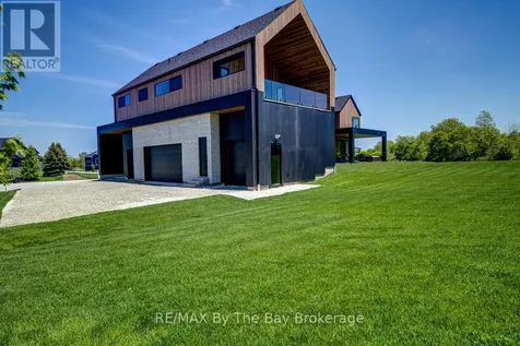 18 Raintree Court Clearview ON L9Y 0K2