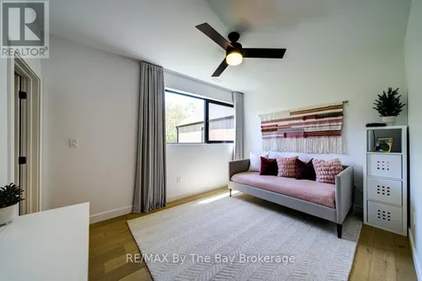 18 Raintree Court Clearview ON L9Y 0K2