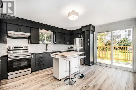3267 Yorks Corners Road South Ottawa ON K0A 2G0