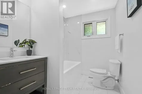 2317 Elmira Drive Ottawa ON K2C 1H3