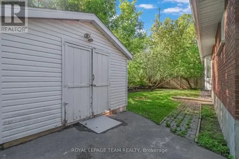 2317 Elmira Drive Ottawa ON K2C 1H3
