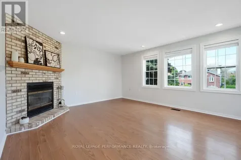 846 Montcrest Drive Ottawa ON K4A 3C2
