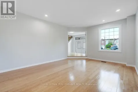 846 Montcrest Drive Ottawa ON K4A 3C2