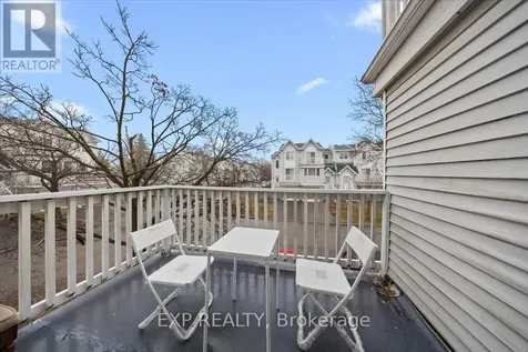 140 Castlegreen Private Ottawa ON K1T 3N2