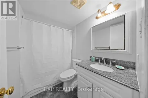 140 Castlegreen Private Ottawa ON K1T 3N2