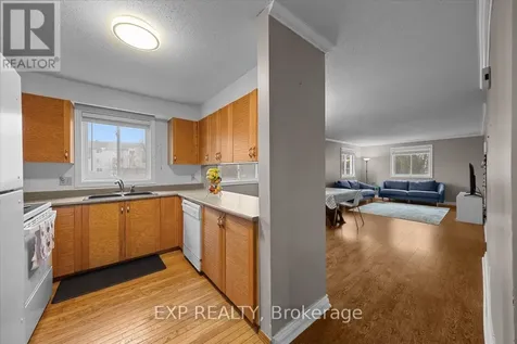 140 Castlegreen Private Ottawa ON K1T 3N2