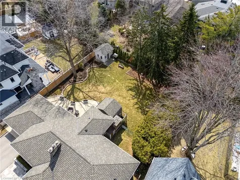 262 Oakwood Crescent Oakville ON L6K 3M8