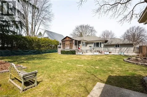 262 Oakwood Crescent Oakville ON L6K 3M8