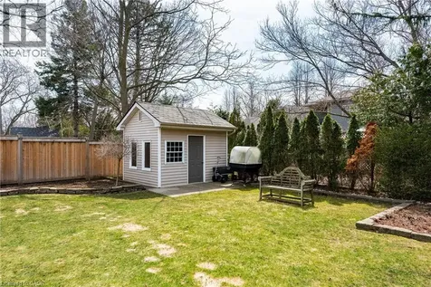 262 Oakwood Crescent Oakville ON L6K 3M8