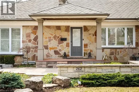 262 Oakwood Crescent Oakville ON L6K 3M8
