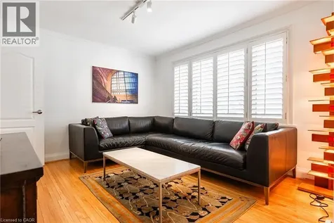 262 Oakwood Crescent Oakville ON L6K 3M8