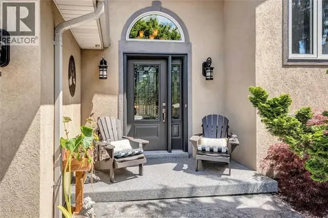 398 Thorn Ridge Crescent Amherstburg ON N9V 3X2