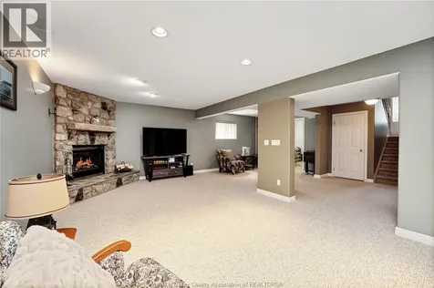 398 Thorn Ridge Crescent Amherstburg ON N9V 3X2