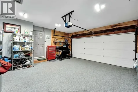 398 Thorn Ridge Crescent Amherstburg ON N9V 3X2