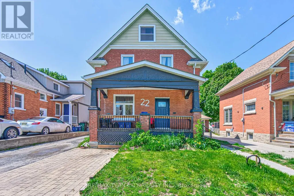 22 Herlan Avenue Kitchener ON N2G 4K3
