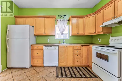 22 Herlan Avenue Kitchener ON N2G 4K3