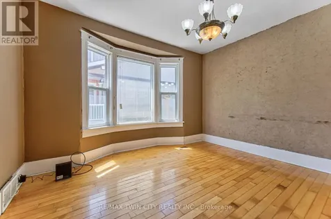 22 Herlan Avenue Kitchener ON N2G 4K3