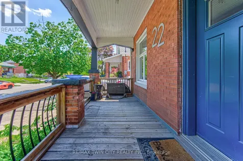 22 Herlan Avenue Kitchener ON N2G 4K3