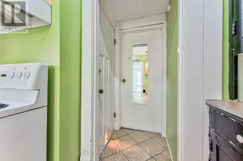 22 Herlan Avenue Kitchener ON N2G 4K3