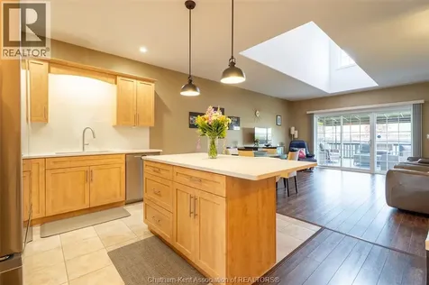27 Mcintosh Avenue Chatham ON N7M 5J6
