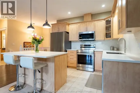 27 Mcintosh Avenue Chatham ON N7M 5J6