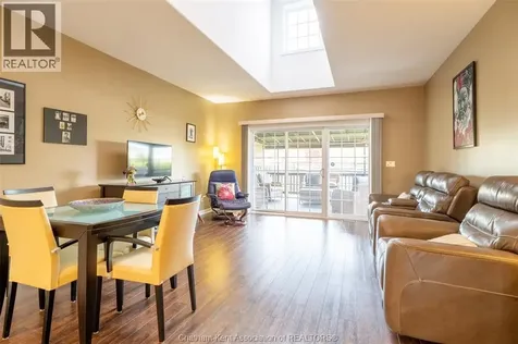 27 Mcintosh Avenue Chatham ON N7M 5J6