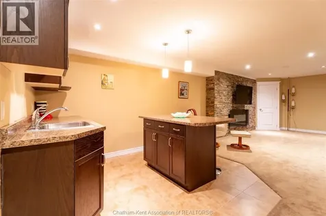 27 Mcintosh Avenue Chatham ON N7M 5J6