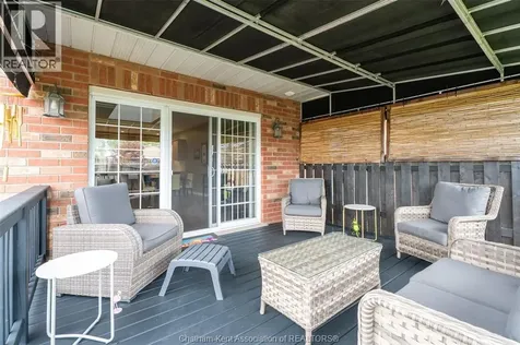 27 Mcintosh Avenue Chatham ON N7M 5J6
