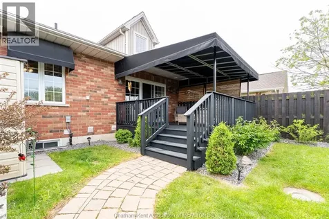 27 Mcintosh Avenue Chatham ON N7M 5J6