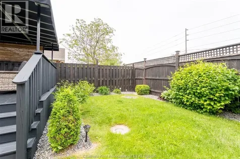 27 Mcintosh Avenue Chatham ON N7M 5J6