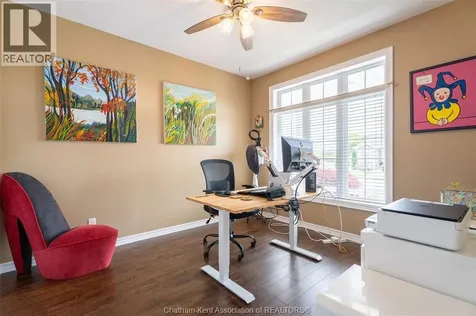 27 Mcintosh Avenue Chatham ON N7M 5J6