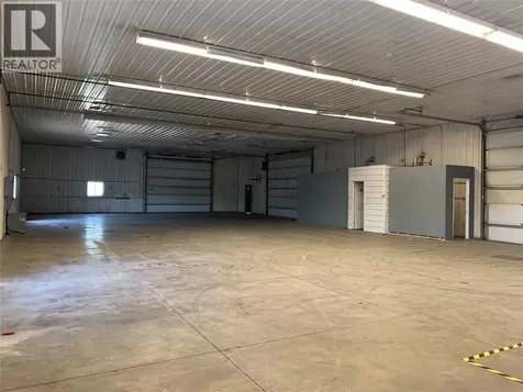 305 Centre Street Petrolia ON N0L 1R0