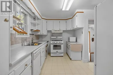 793 Charlotte Street Sudbury ON P3E 4C1