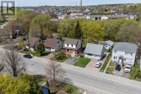 793 Charlotte Street Sudbury ON P3E 4C1