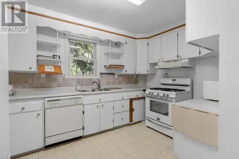 793 Charlotte Street Sudbury ON P3E 4C1