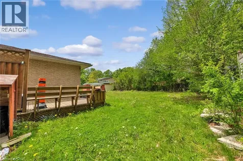 514 Fallingbrook Drive Waterloo ON N2L 4N3