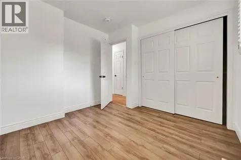 514 Fallingbrook Drive Waterloo ON N2L 4N3