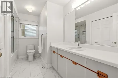 4150 Millcroft Park Drive Burlington ON L7M 3V1