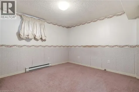 4150 Millcroft Park Drive Burlington ON L7M 3V1