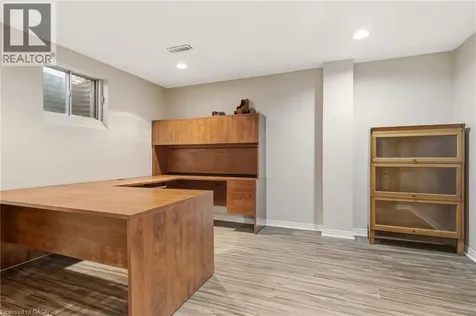 4150 Millcroft Park Drive Burlington ON L7M 3V1