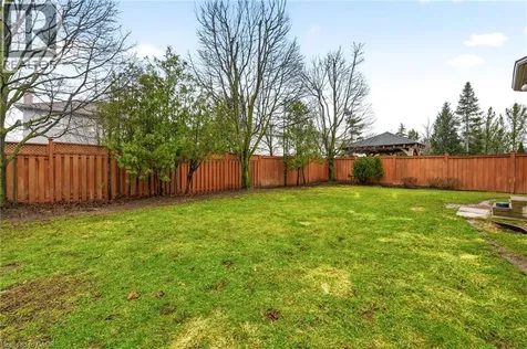 4150 Millcroft Park Drive Burlington ON L7M 3V1