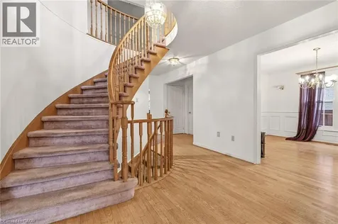 4150 Millcroft Park Drive Burlington ON L7M 3V1