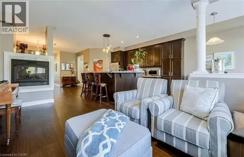 65 Cathedral Court Waterdown ON L8B 0S1